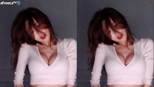 Cô gái Hàn Quốc nhảy theo thời đại mới