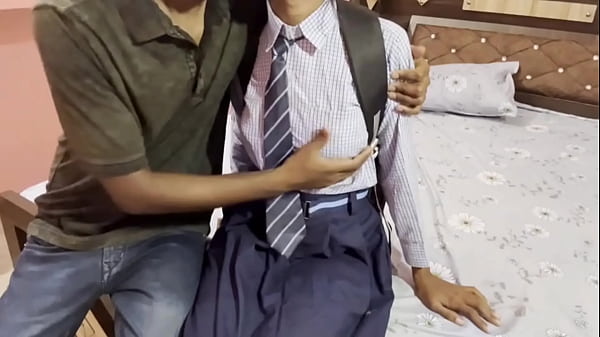 Desi College-Freundin Hardcore-Fick mit ihrem Freund (Hindi-Audio)